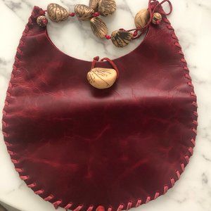 100% leather, handmaid purse from Colombia.